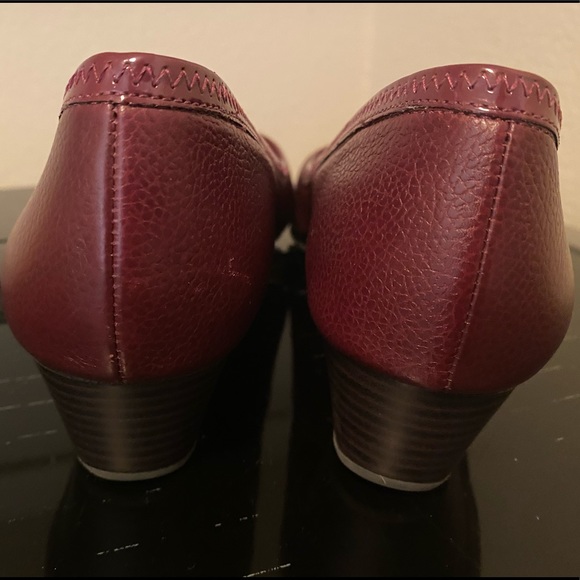 🔥Host Pick🔥Cole Haan Wedge Ballet Front shoes - Picture 4 of 6